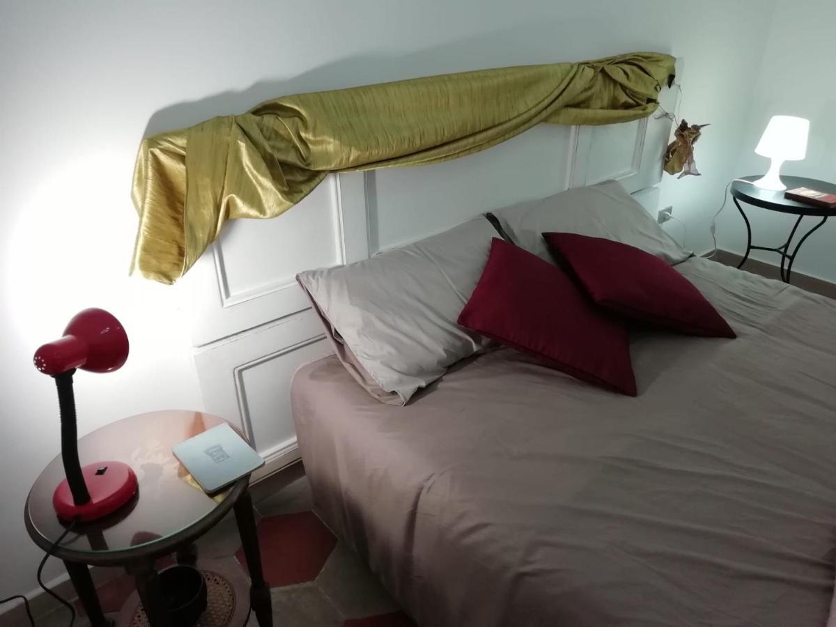 Rosso Quintino Apartment Бари Екстериор снимка
