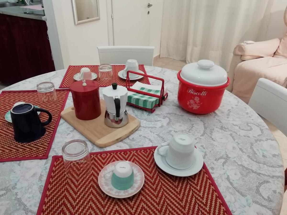 Rosso Quintino Apartment Бари Екстериор снимка
