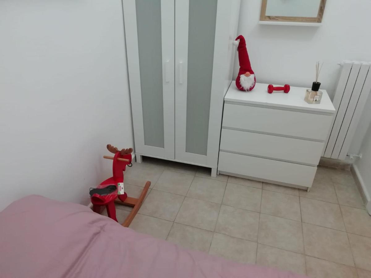 Rosso Quintino Apartment Бари Екстериор снимка