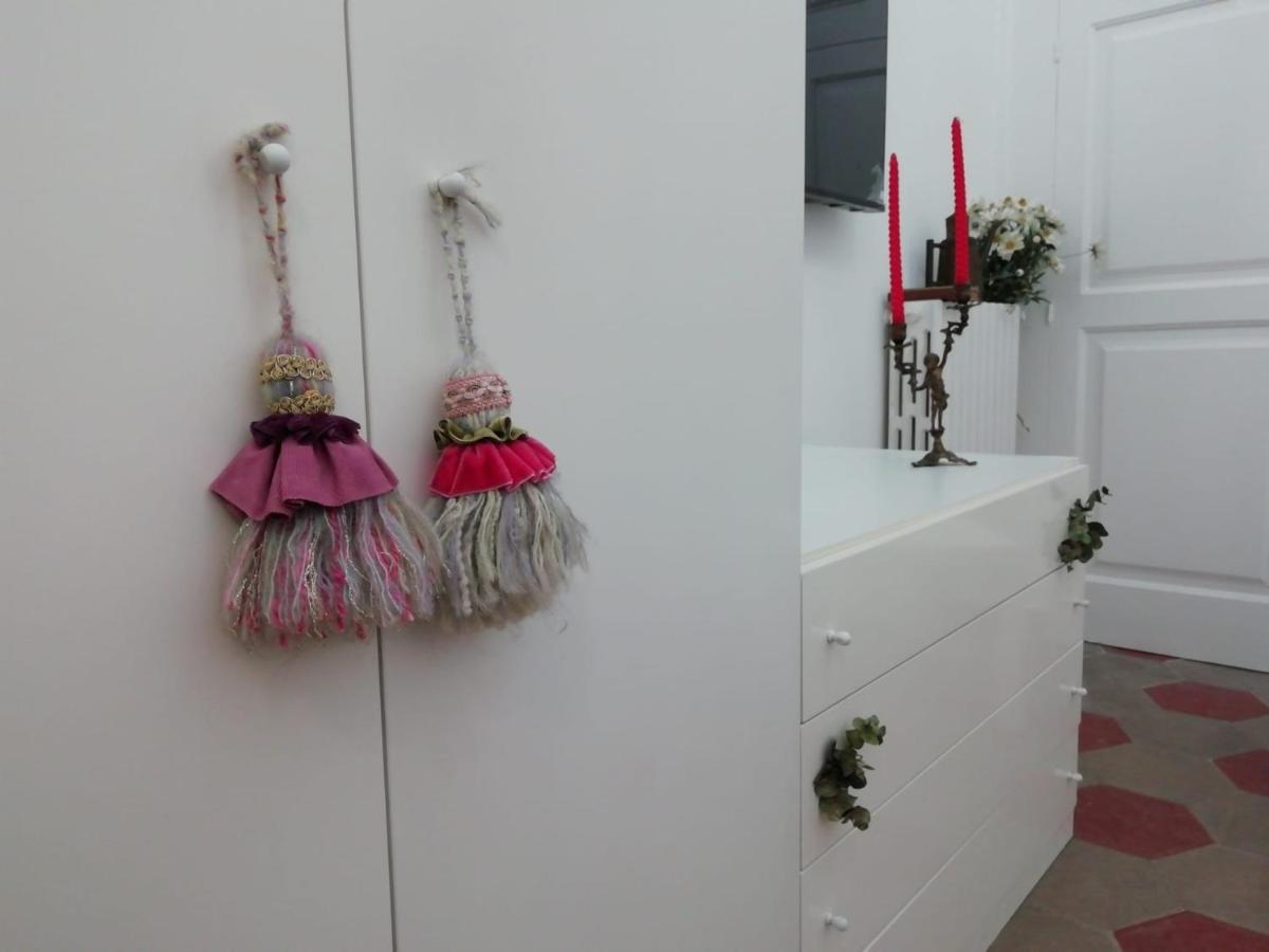 Rosso Quintino Apartment Бари Екстериор снимка