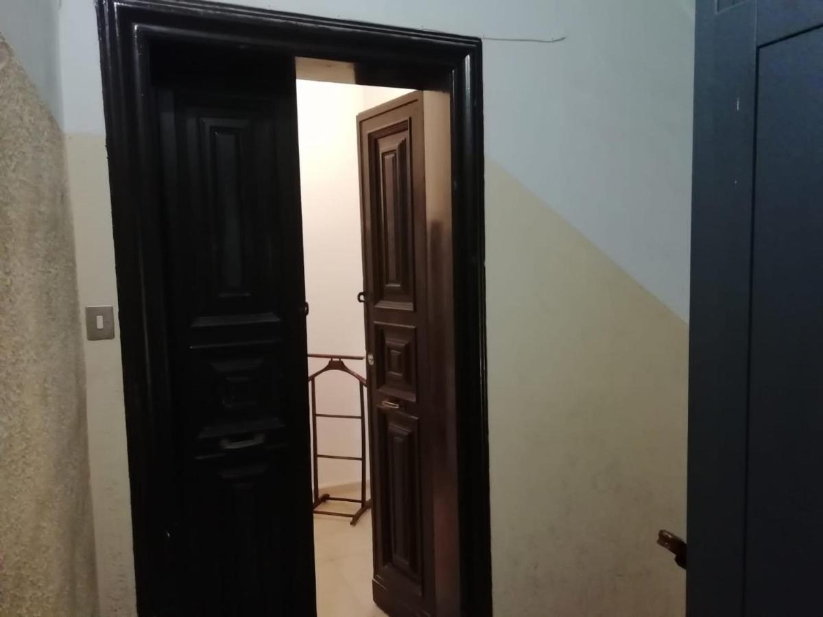 Rosso Quintino Apartment Бари Екстериор снимка